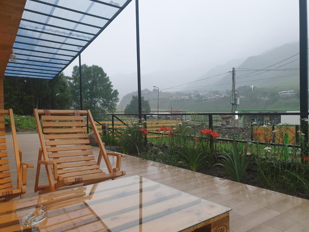 Hotel Tornisa Kazbegi Kültér fotó